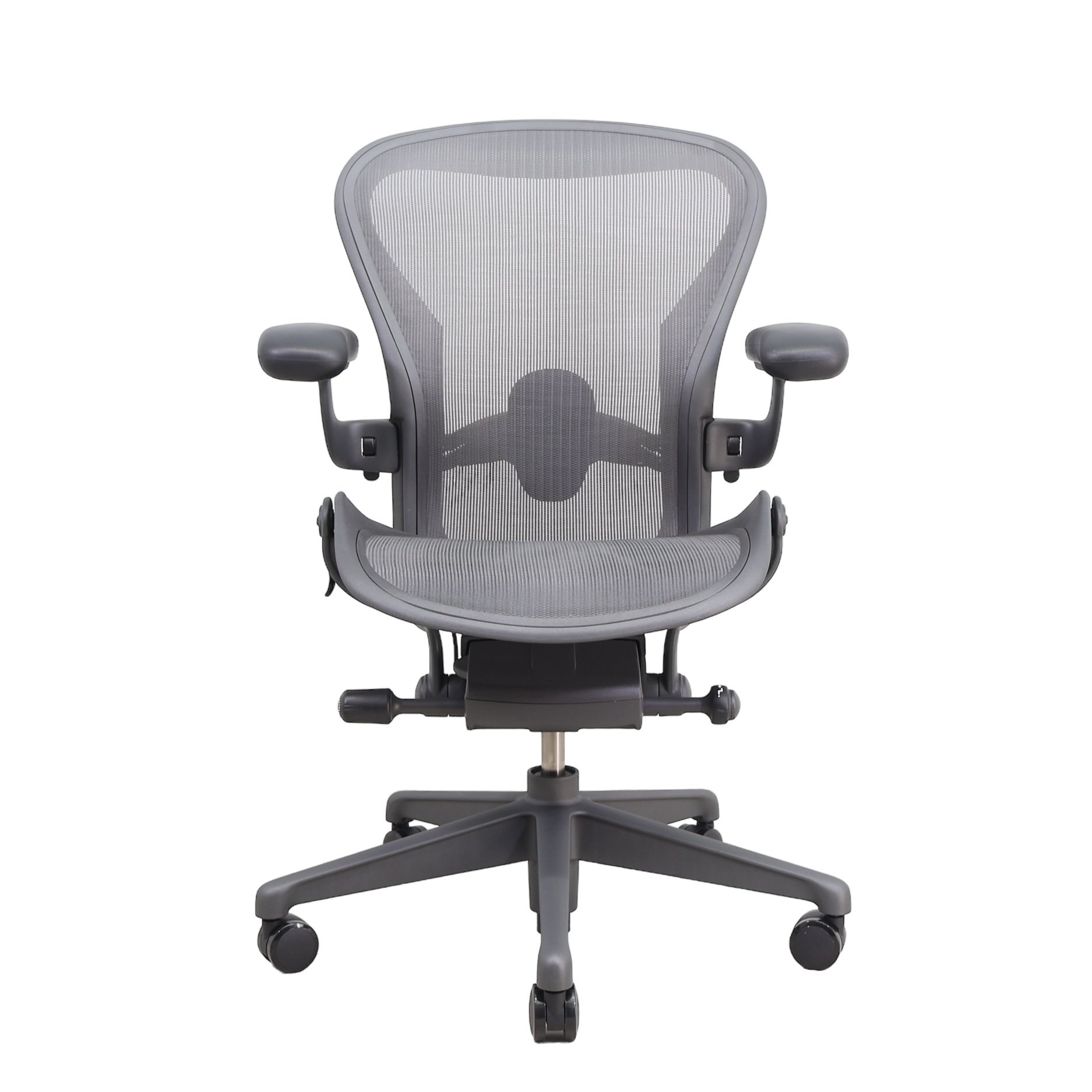 Herman Miller Aeron Remastered (Size C, Graphite)